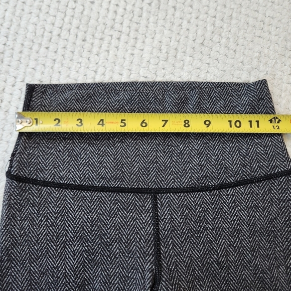 Lululemon Size 4 Wunder Under Pants Leggings Gray Heathered Herringbone Low Rise - Picture 7 of 9